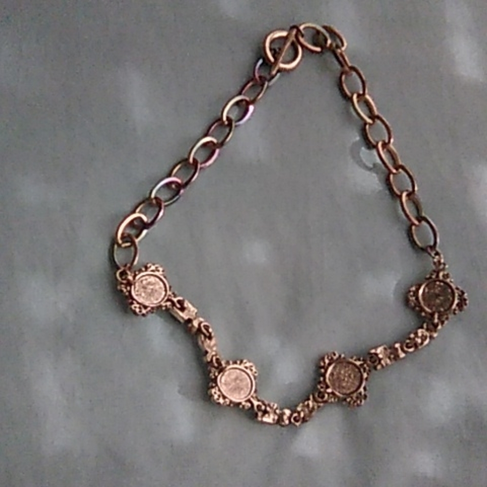 Jewelry - Picture 3 of 4